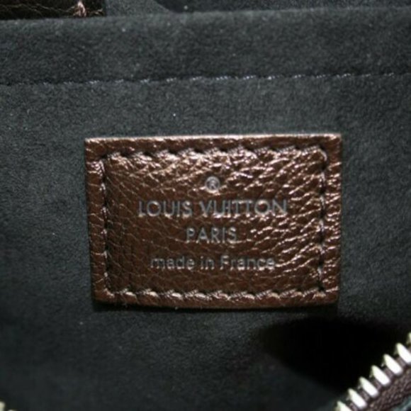 LOUIS VUITTON XS MORDRE MONOGRAM MAHINA - Picture 10 of 15